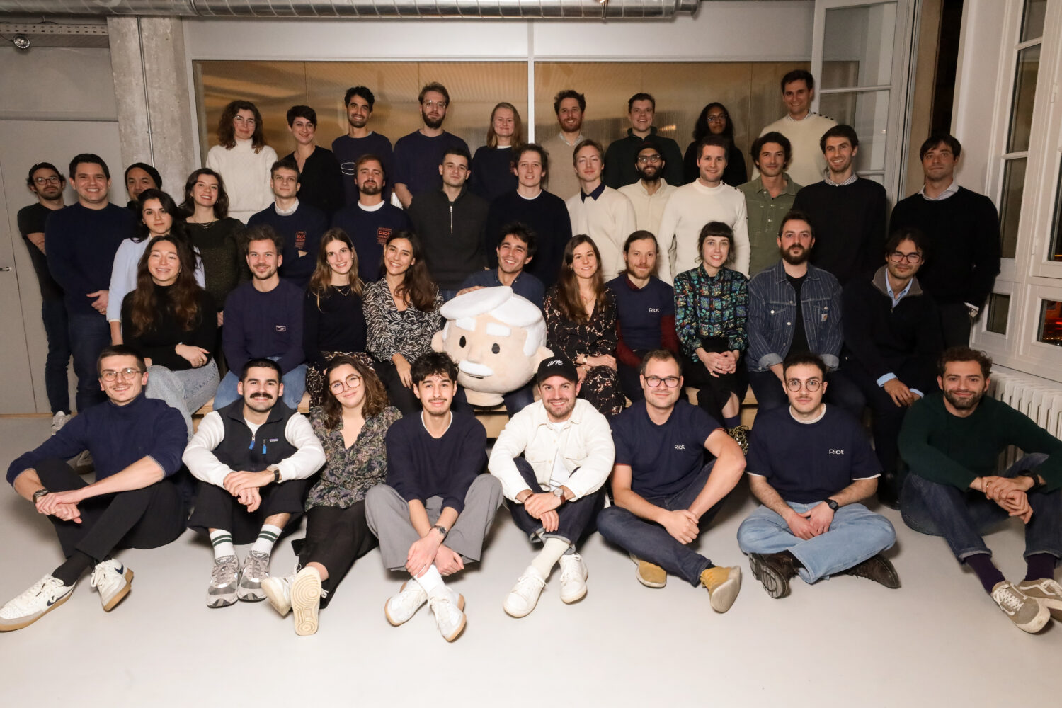 Riot annonce recruter 43 personnes en 2025