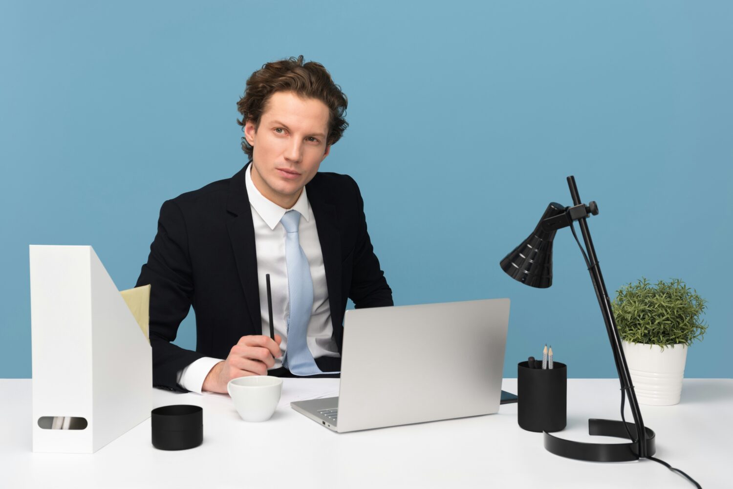 Logo de la startup RH et recrutement en 2025 : les nouvelles pratiques à adopter pour les entreprises françaises innovantes