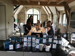 Illustration offre d'emploi de Conseiller·e de vente bien-être dans une startup 