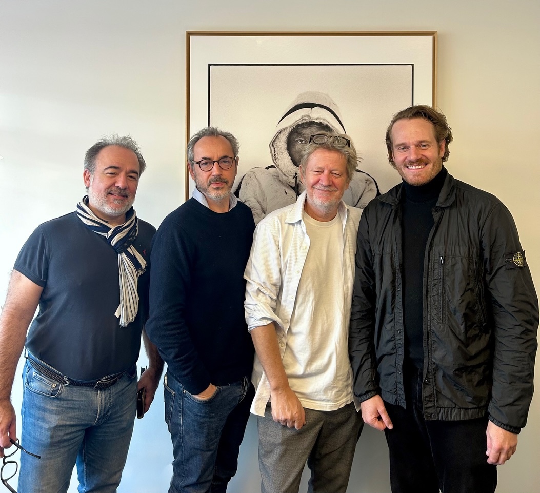 Société.com renforce son expertise en intégrant trois solutions de Reverse Vision
