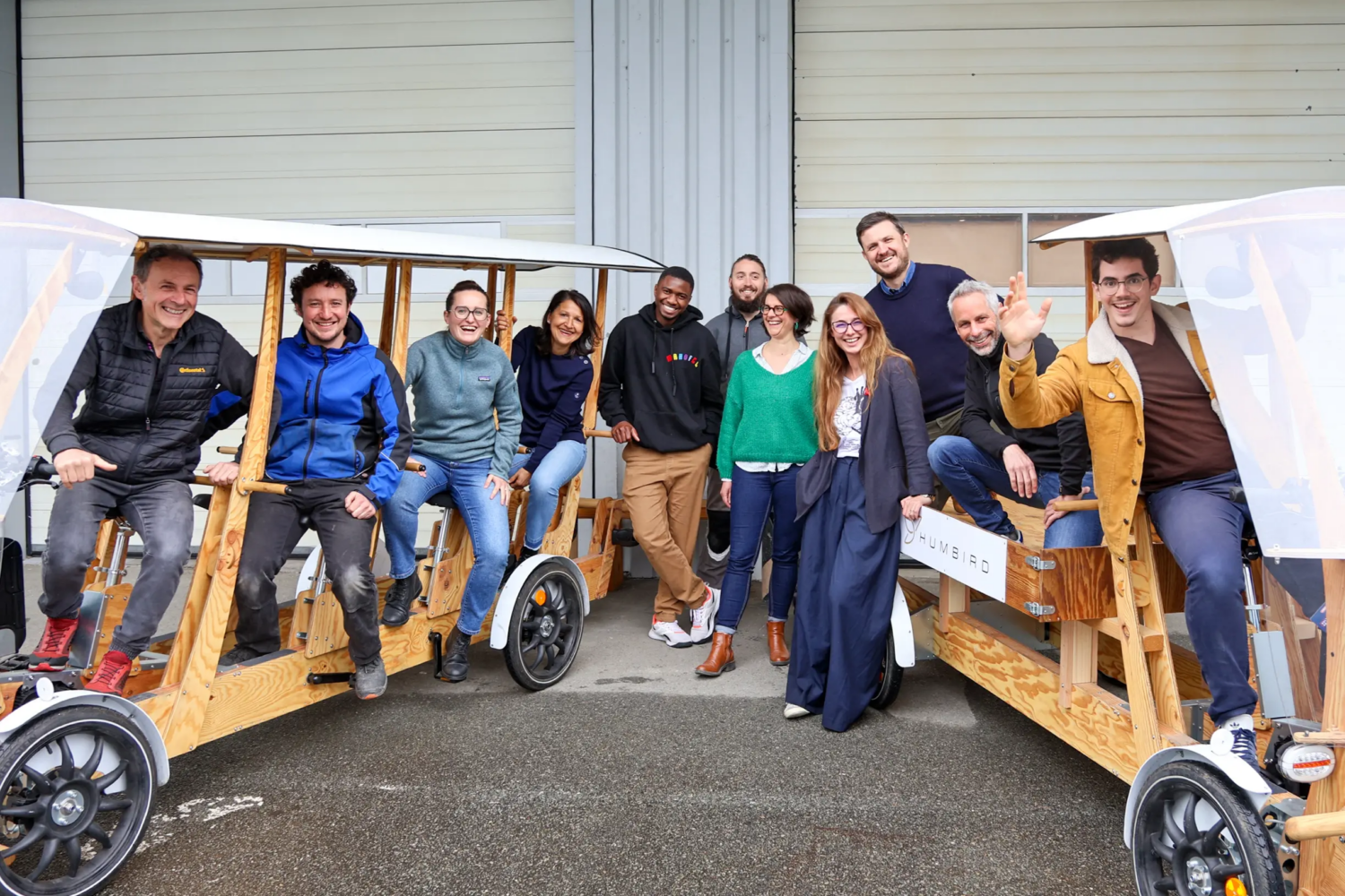 Humbird équipe plus de 70 territoires avec son WoodyBus pour la mobilité scolaire active