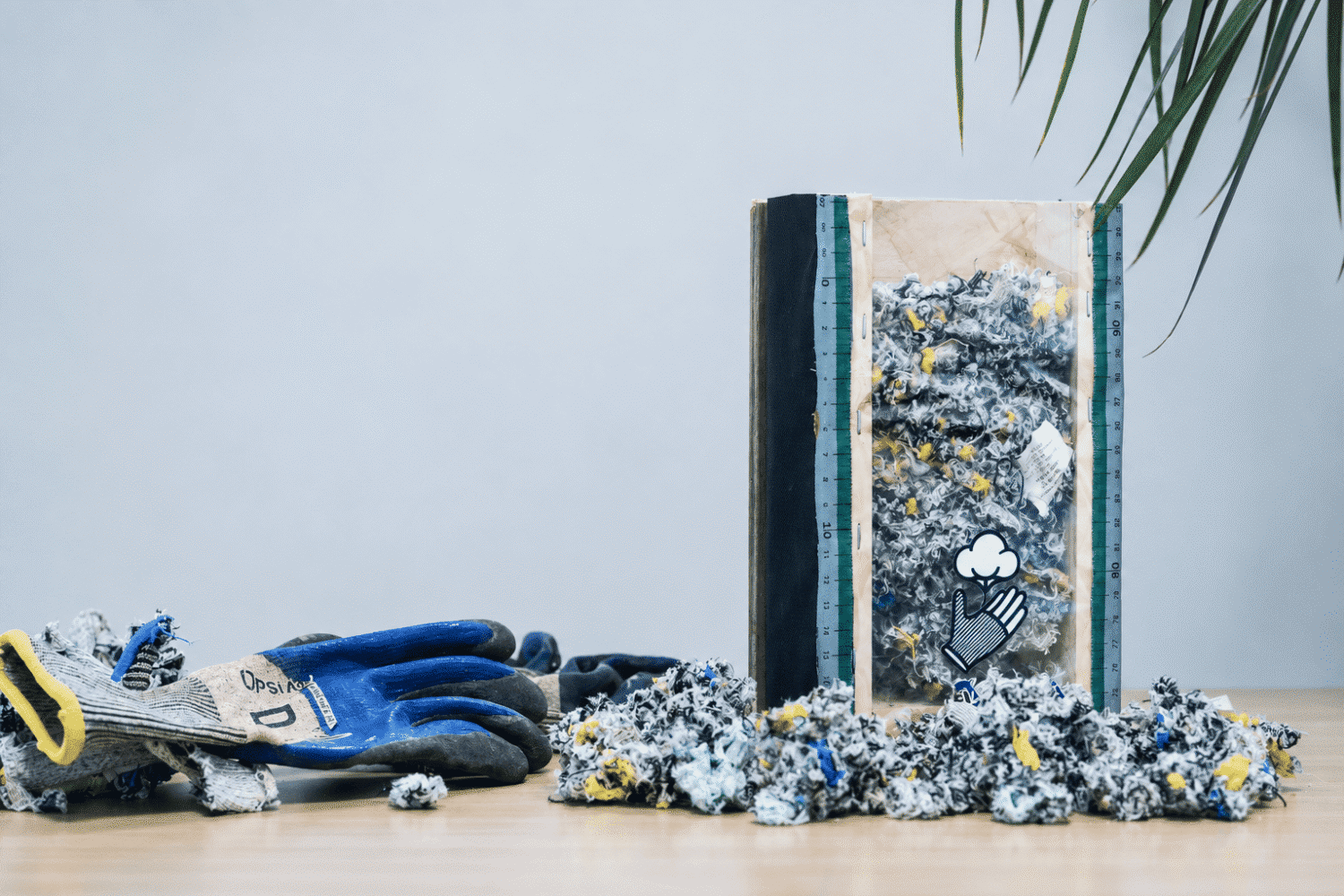 ISOGANTS transforme les gants de chantier usagés en fibre pour l’isolation